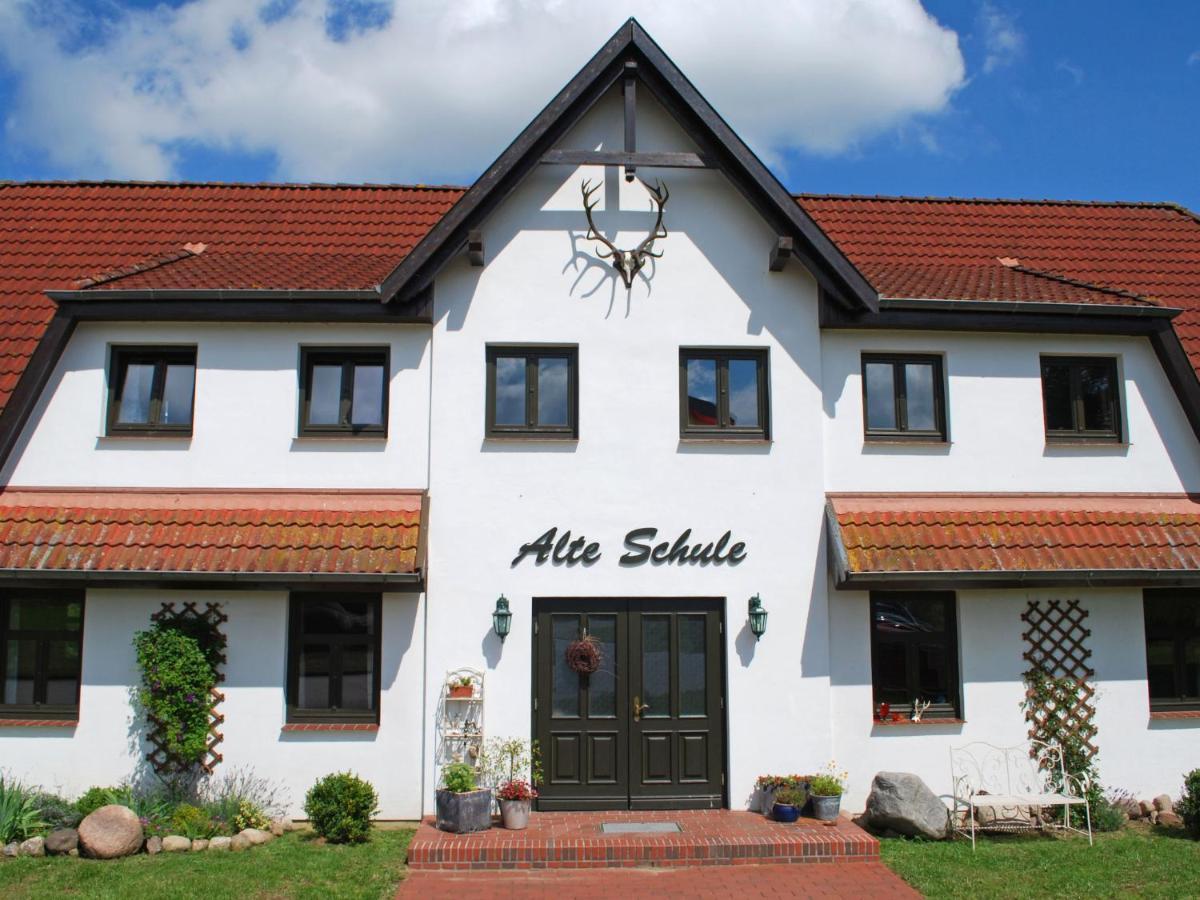 Apartment Gaestehaus Alte Schule-10 By Interhome Dargun Eksteriør billede