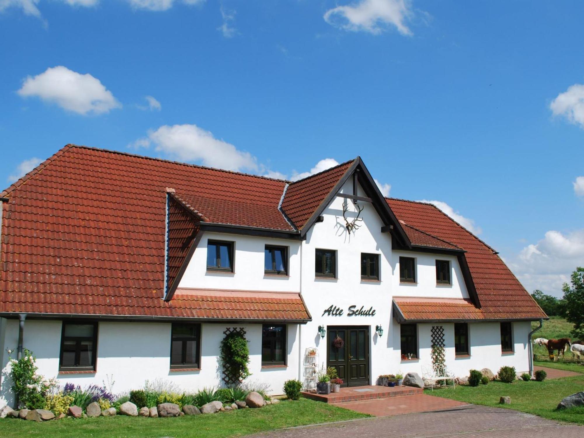 Apartment Gaestehaus Alte Schule-10 By Interhome Dargun Eksteriør billede